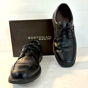 BOSTONIAN Flexlite Black Lace-Up Loafers Size 8